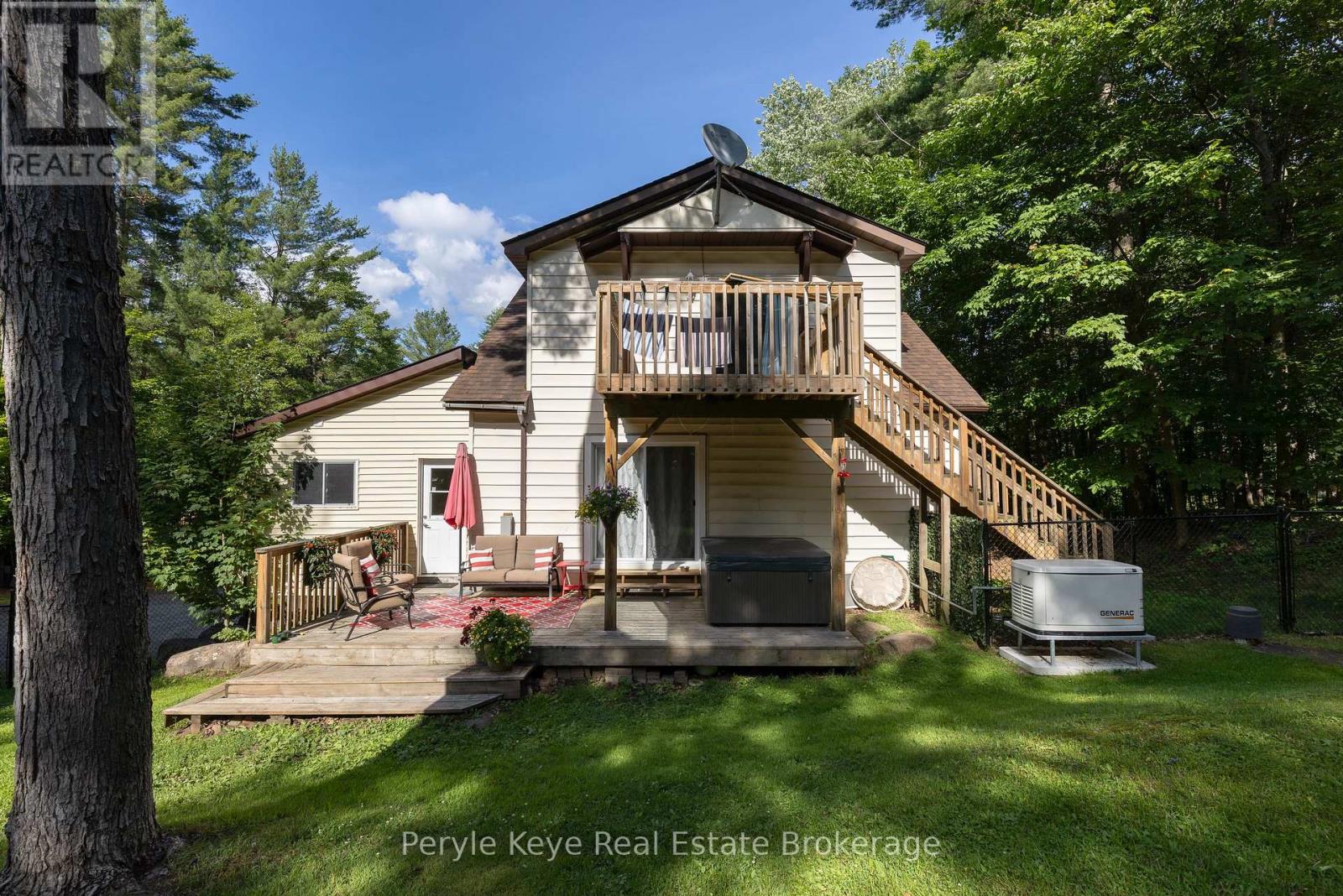 Photo 45 of 820 Manitoba Street, Bracebridge ON