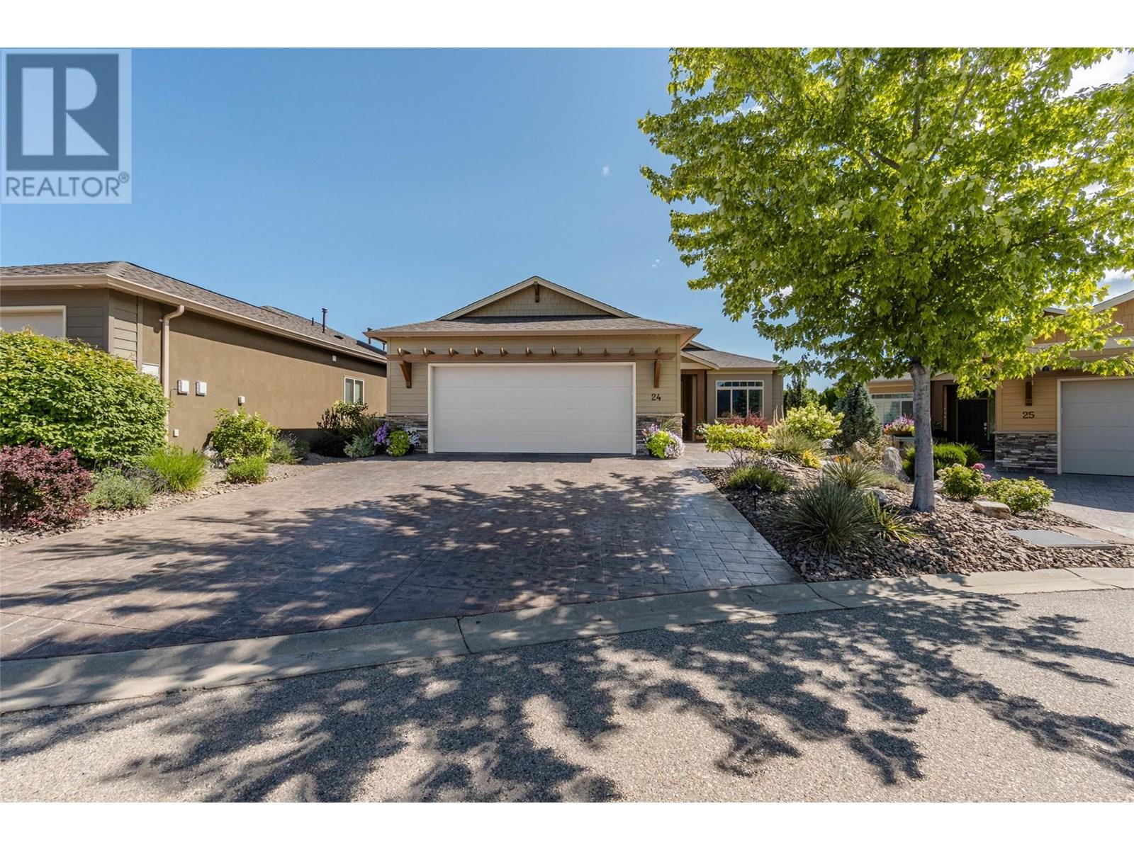 24 6833 MEADOWS Drive, Oliver