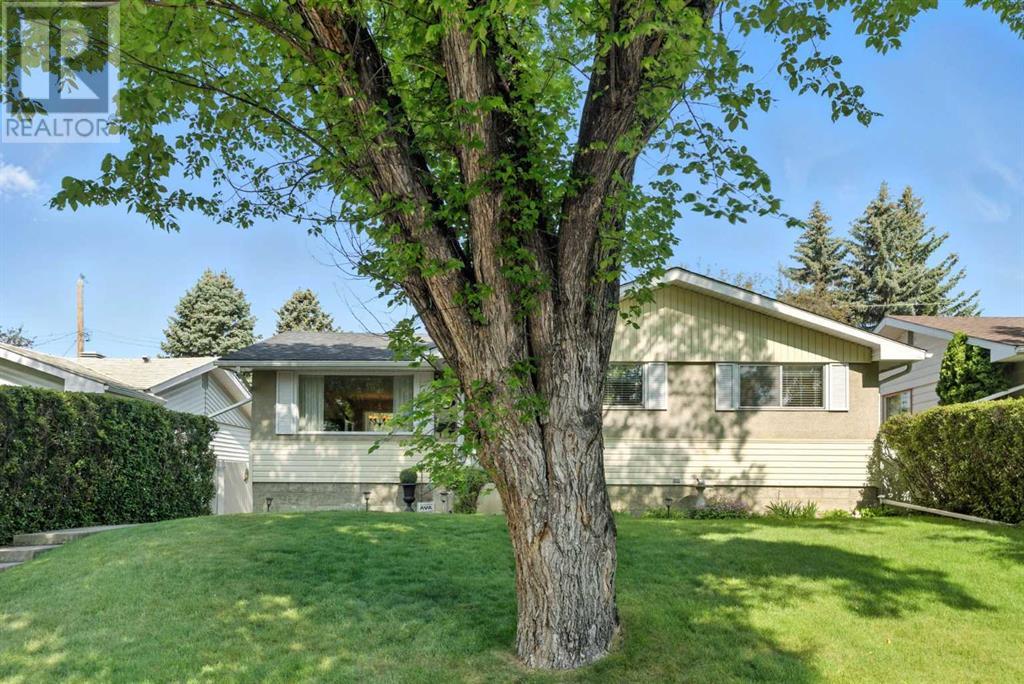 68 Butler Crescent NW, Calgary, Alberta