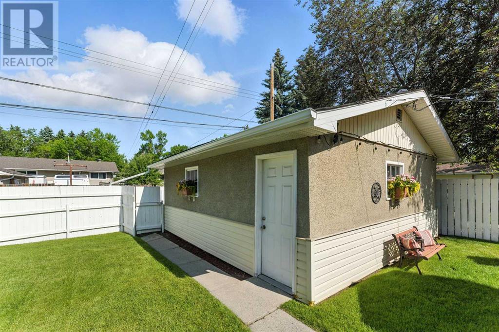 Single Family House Bungalow for Sale in  Butler Crescent NW Brentwood Calgary 