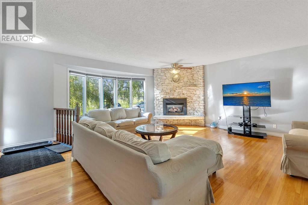 Single Family House Bungalow for Sale in  Brantford Drive NW Brentwood Calgary 