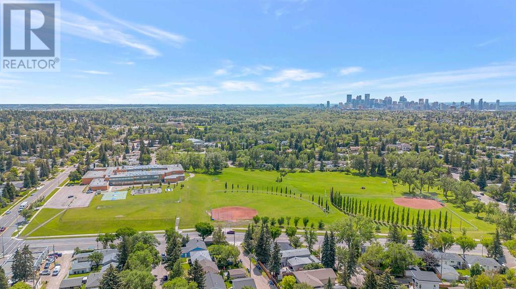 Single Family House Bungalow for Sale in  Brantford Drive NW Brentwood Calgary 