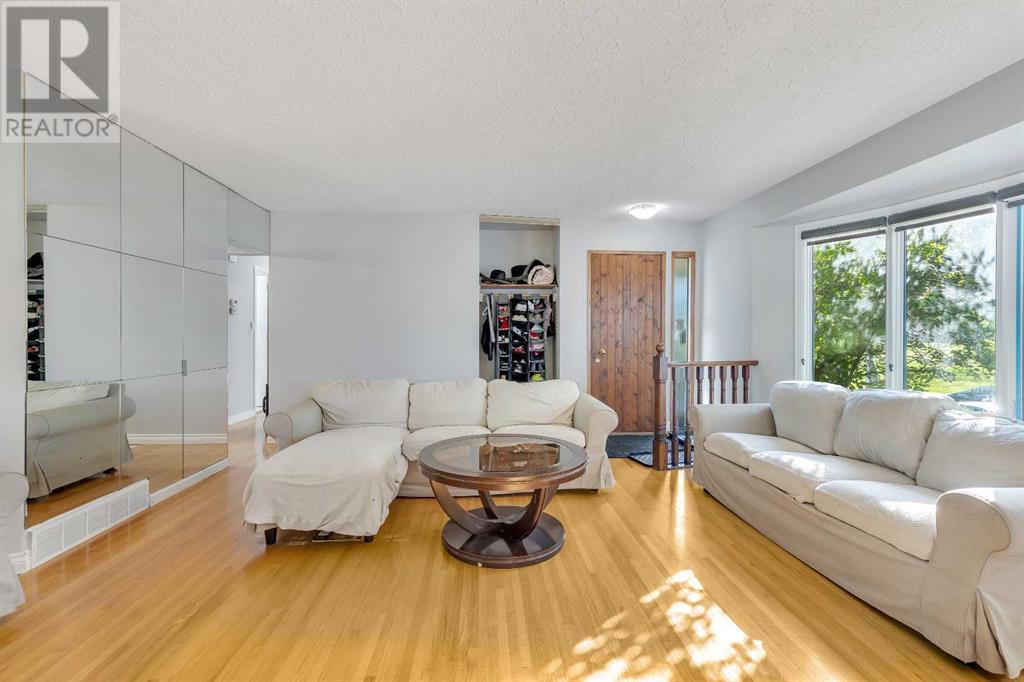 Single Family House Bungalow for Sale in  Brantford Drive NW Brentwood Calgary 