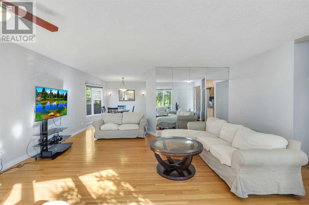 Single Family House Bungalow for Sale in  Brantford Drive NW Brentwood Calgary 