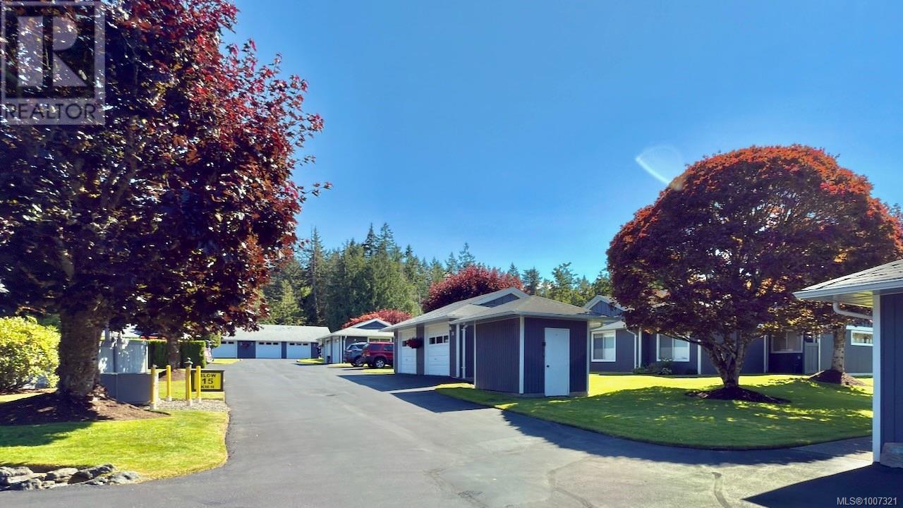 Photo 2 of 28 650 Hoylake Rd W, Qualicum Beach BC