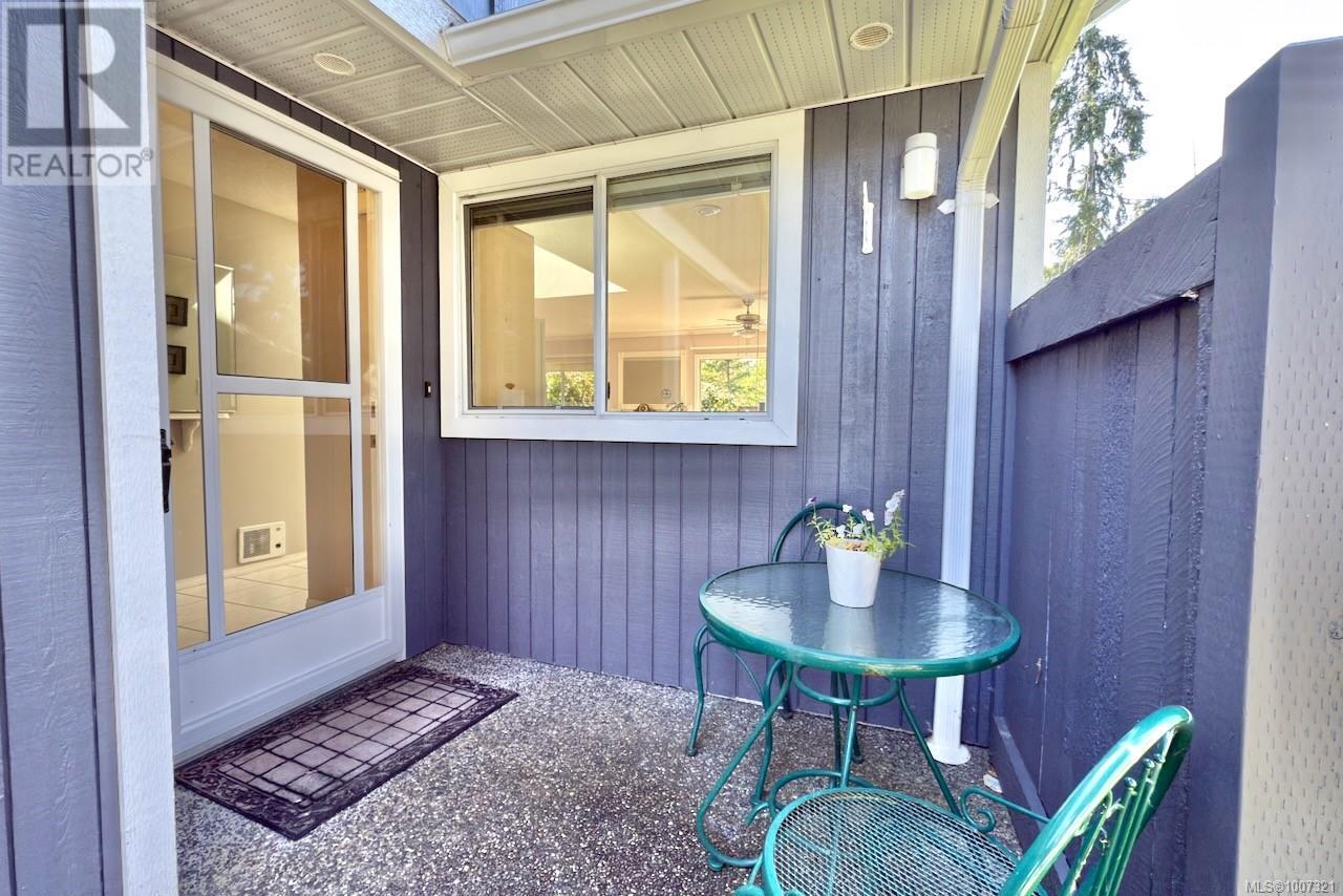 Photo 8 of 28 650 Hoylake Rd W, Qualicum Beach BC