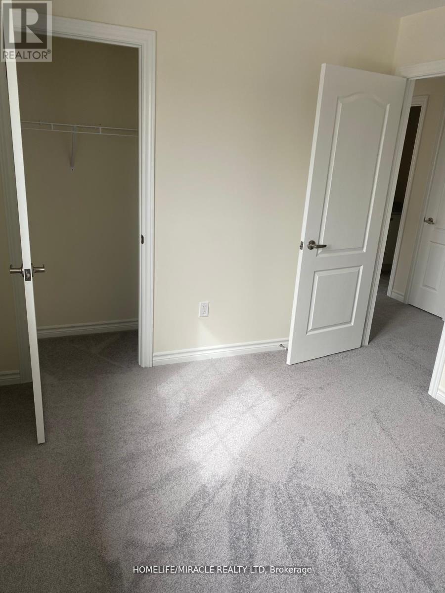 Photo 4 of 57 North Garden Boulevard, Scugog ON