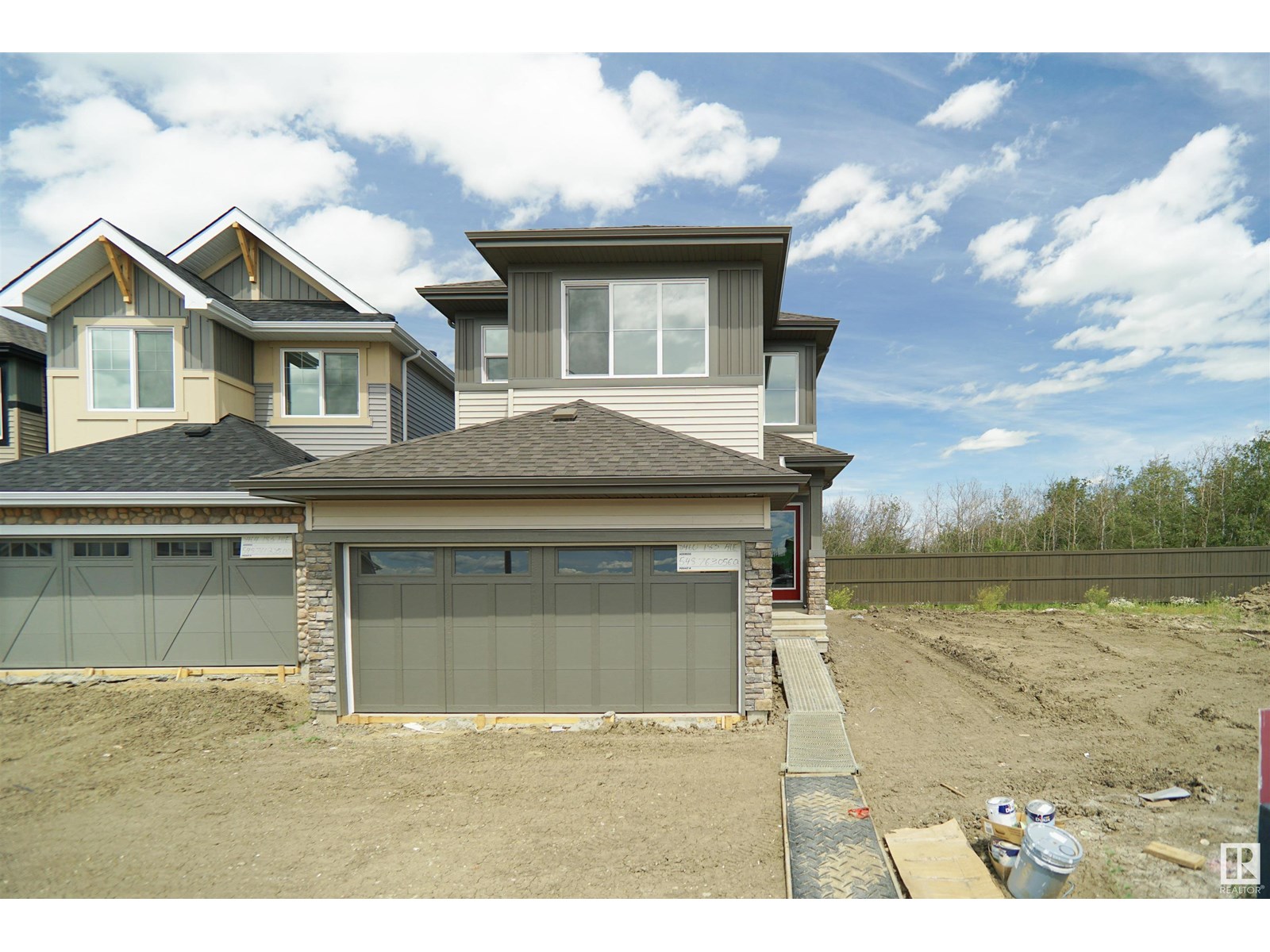 Photo 2 of 8460 183 Av Nw, Edmonton AB