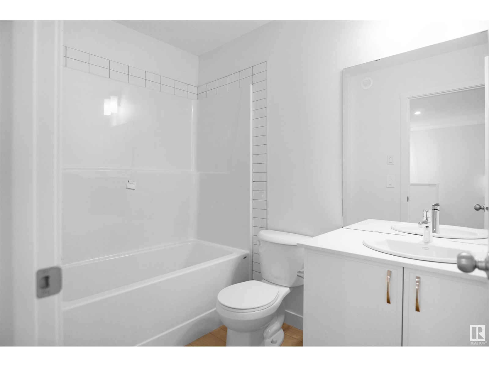 Photo 31 of 8460 183 Av Nw, Edmonton AB