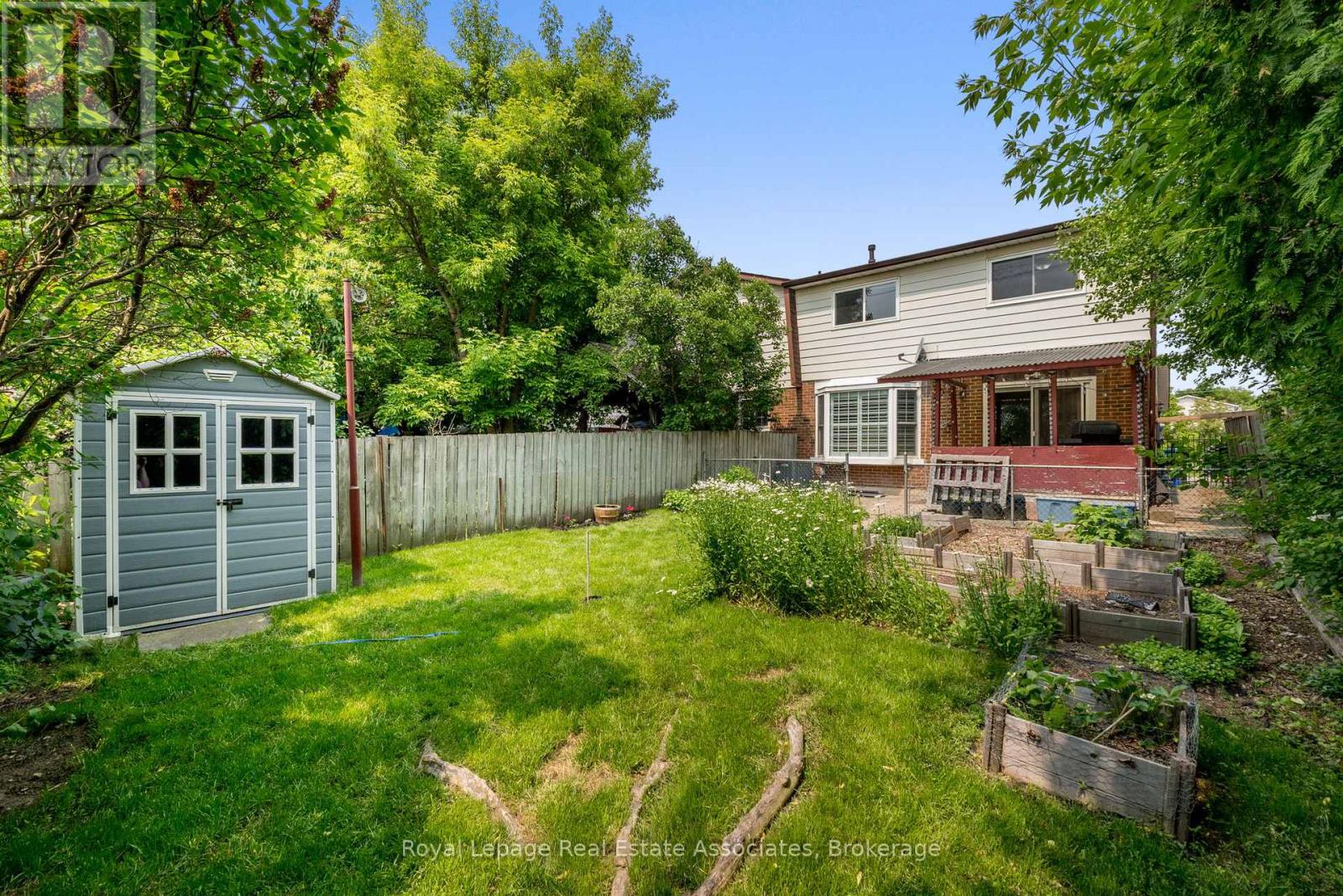 Photo 47 of 28 Newby Court, Brampton ON