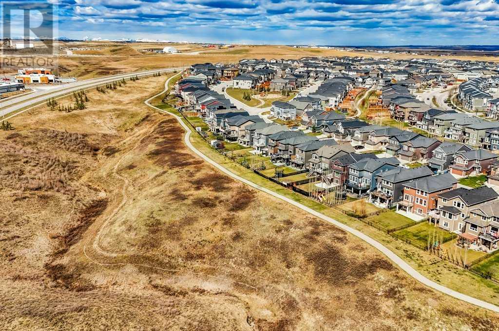 Single Family House for Sale in  Nolancliff Crescent NW Nolan Hill Calgary 