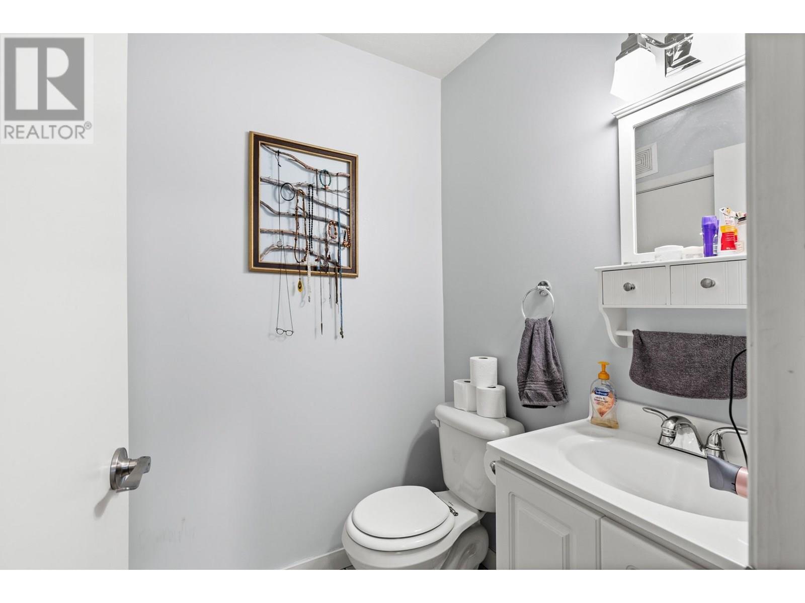  842 Walrod Street, Kelowna