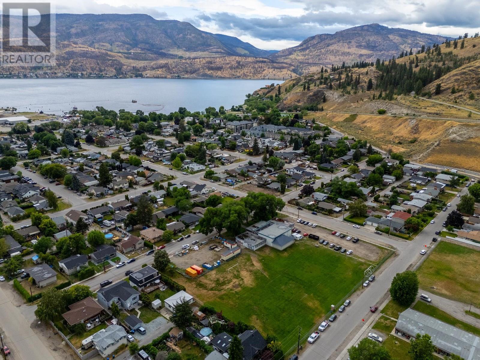  842 Walrod Street, Kelowna