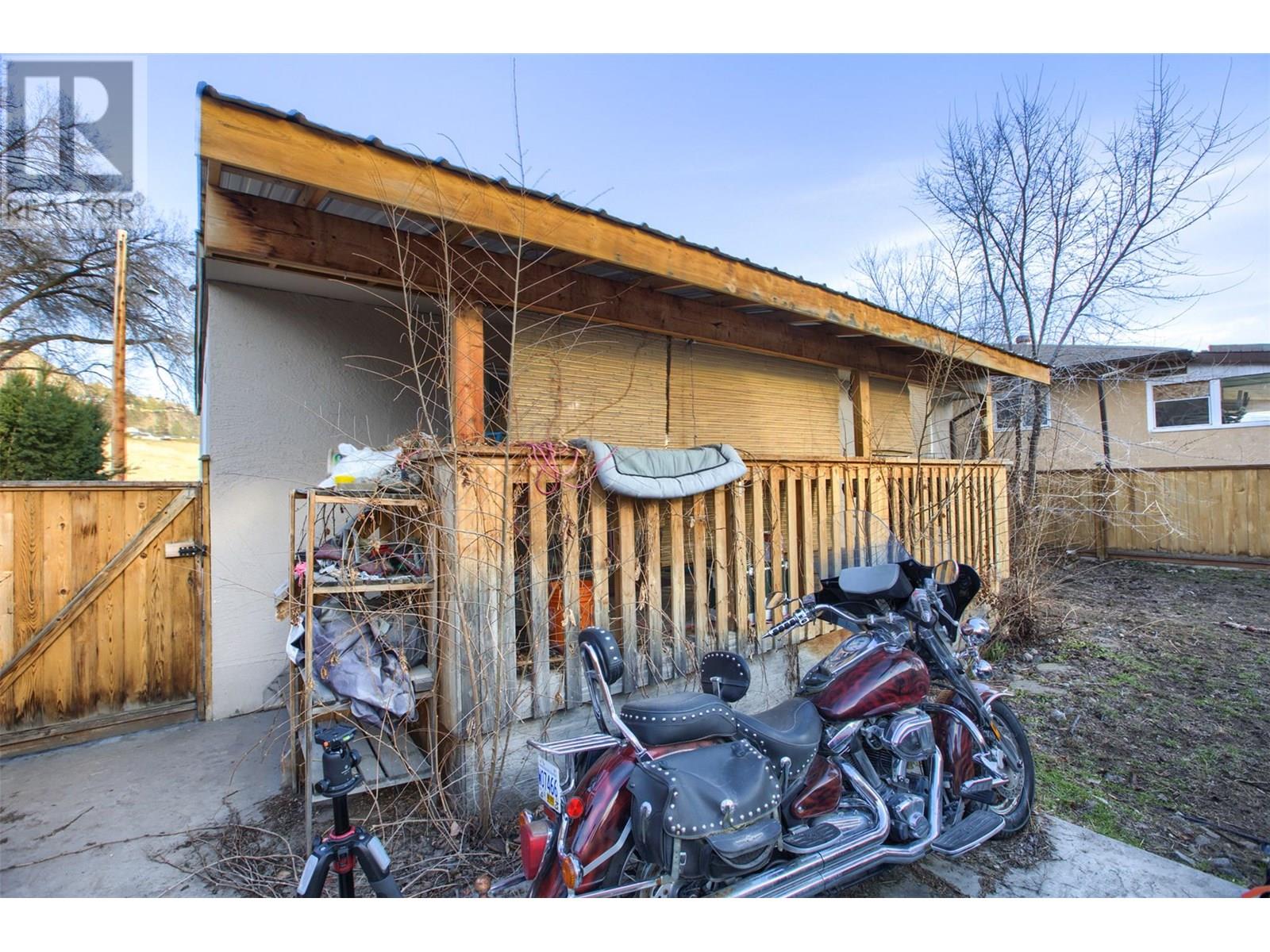  842 Walrod Street, Kelowna