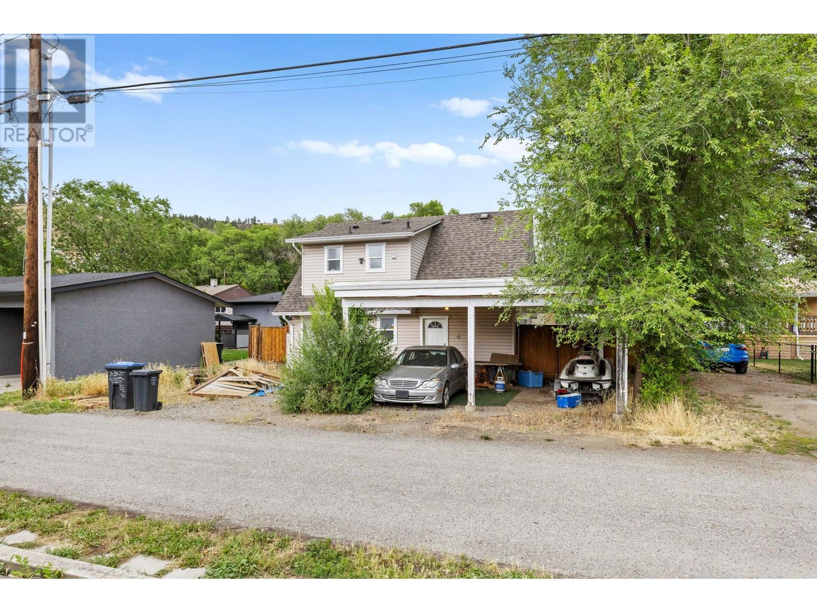  842 Walrod Street, Kelowna
