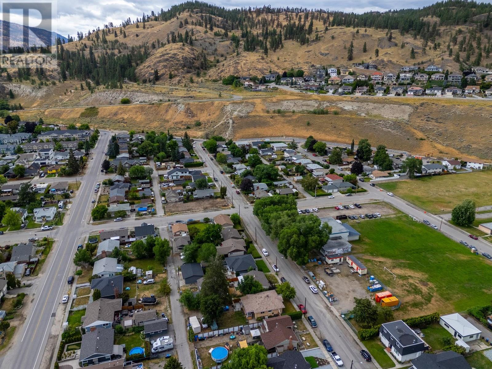  842 Walrod Street, Kelowna