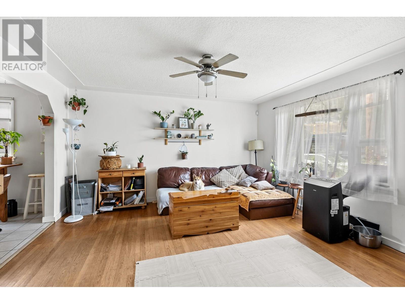  842 Walrod Street, Kelowna