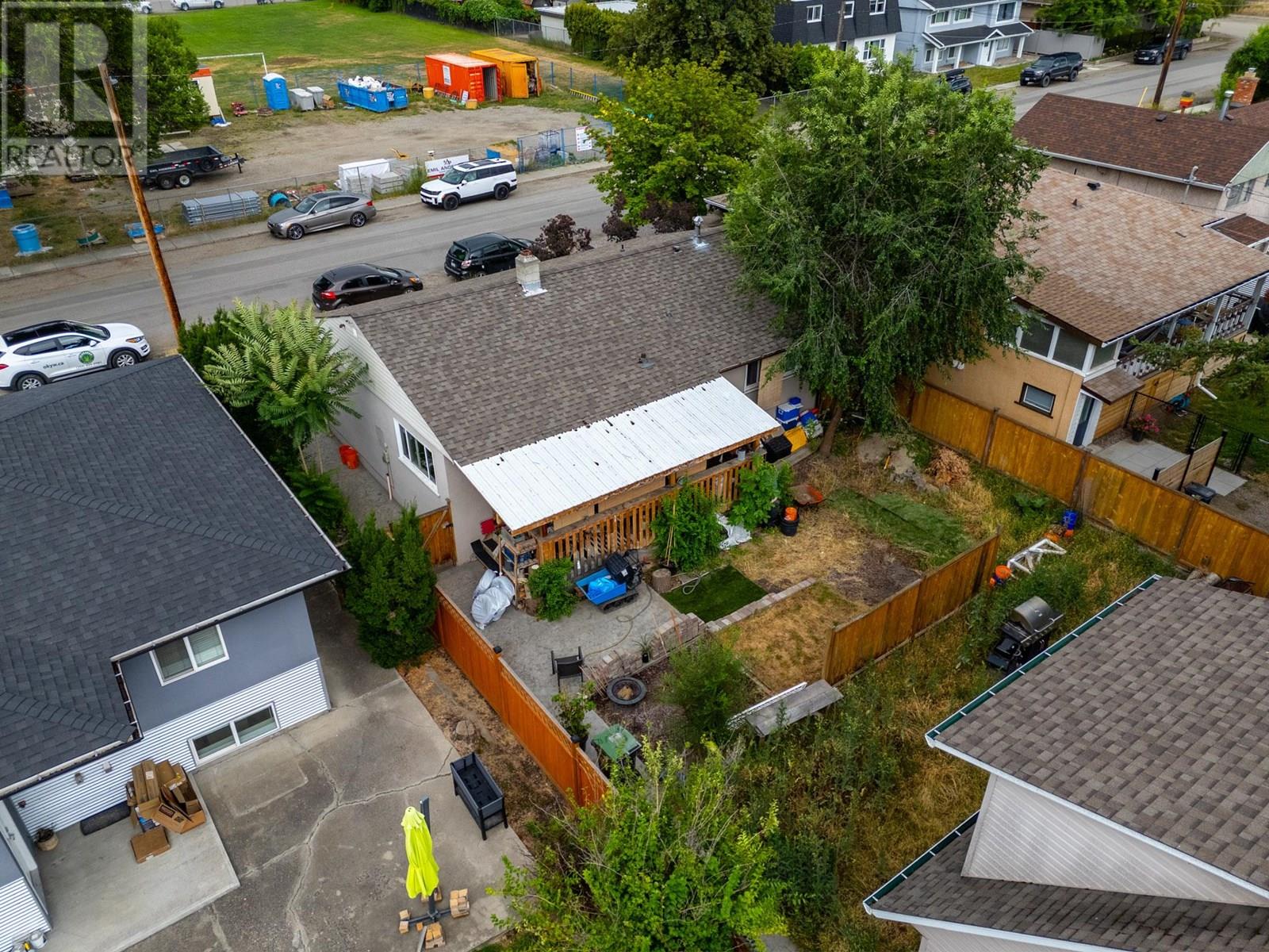  842 Walrod Street, Kelowna
