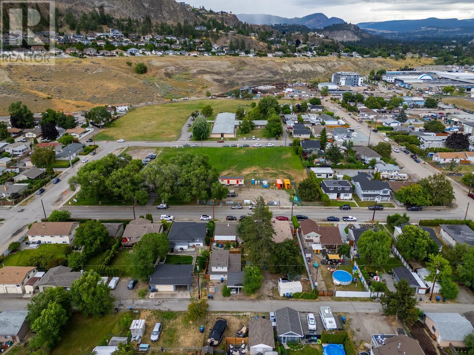  842 Walrod Street, Kelowna