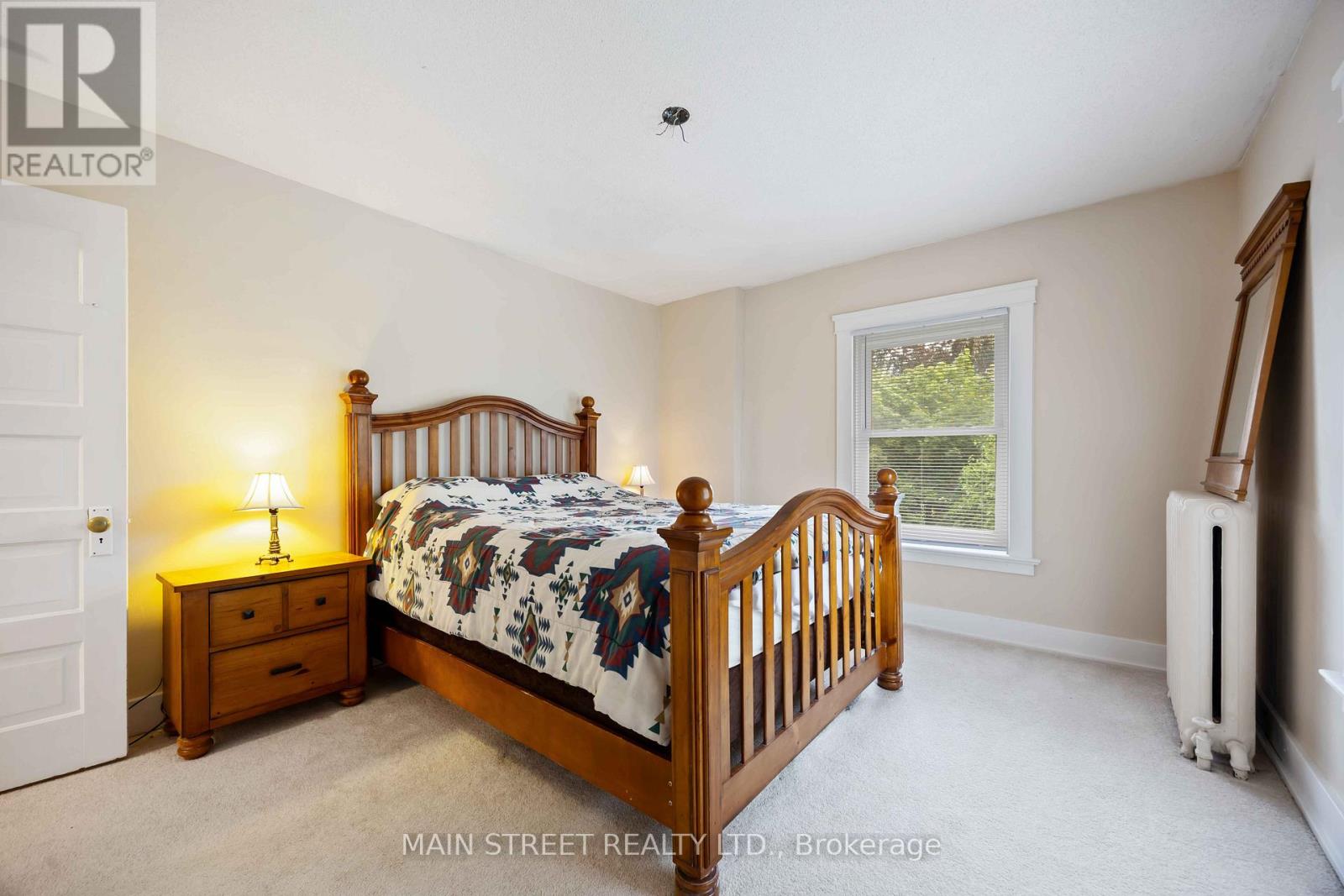 Photo 31 of 194 London Road, Sarnia ON