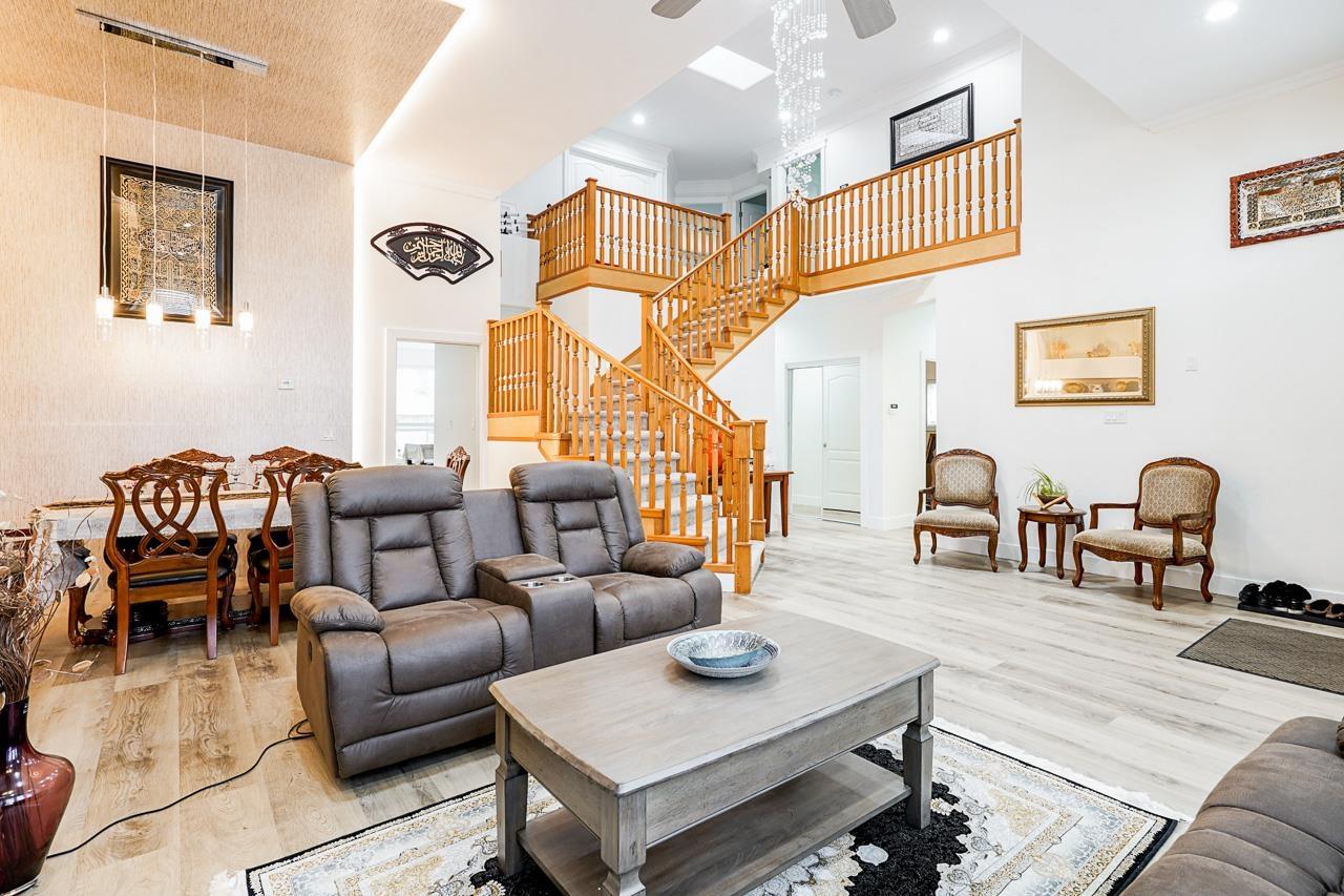 Photo 8 of 14536 83 Avenue, Surrey BC