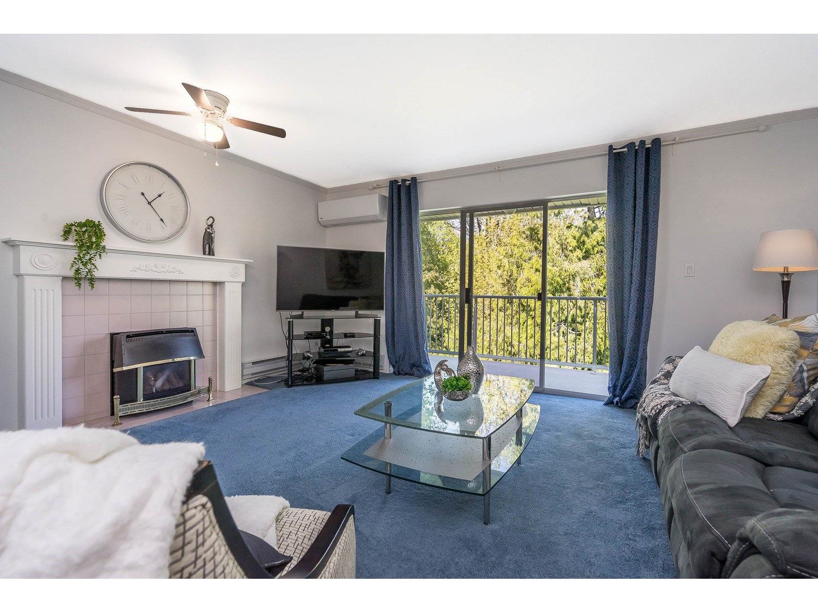 Photo 15 of 24 3380 Gladwin Road, Abbotsford BC