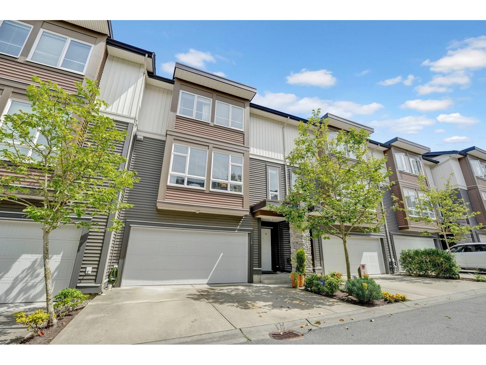 Photo 1 of 40 5888 144 Street, Surrey BC