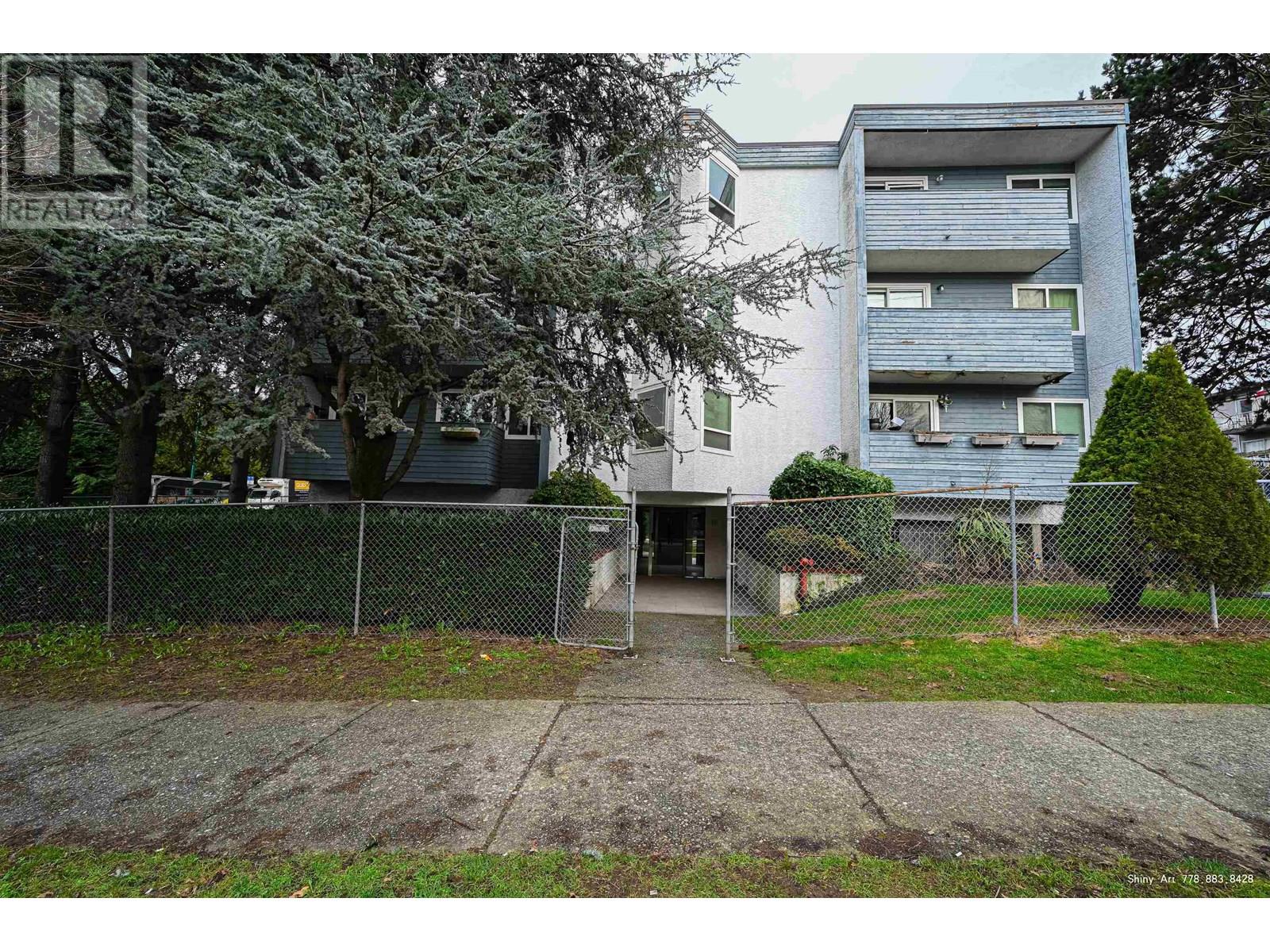 Photo 18 of 406 16 Lakewood Drive, Vancouver BC