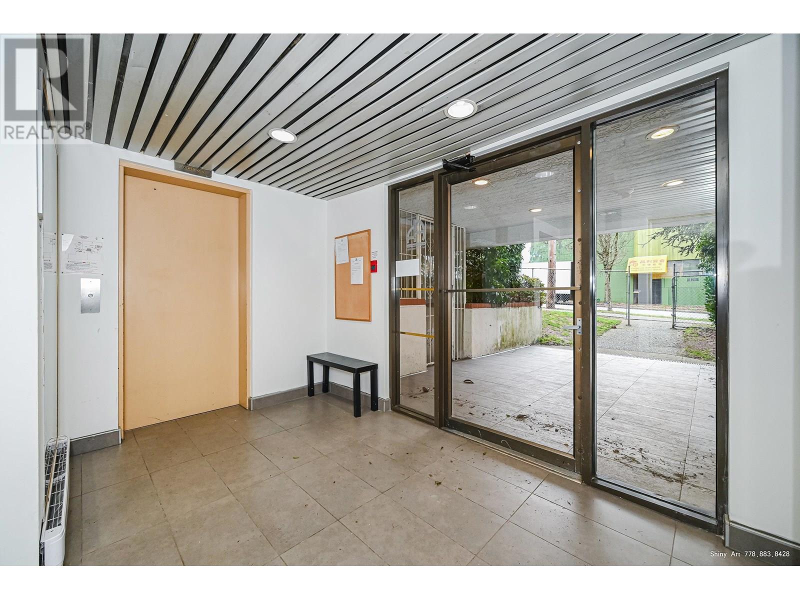Photo 11 of 406 16 Lakewood Drive, Vancouver BC