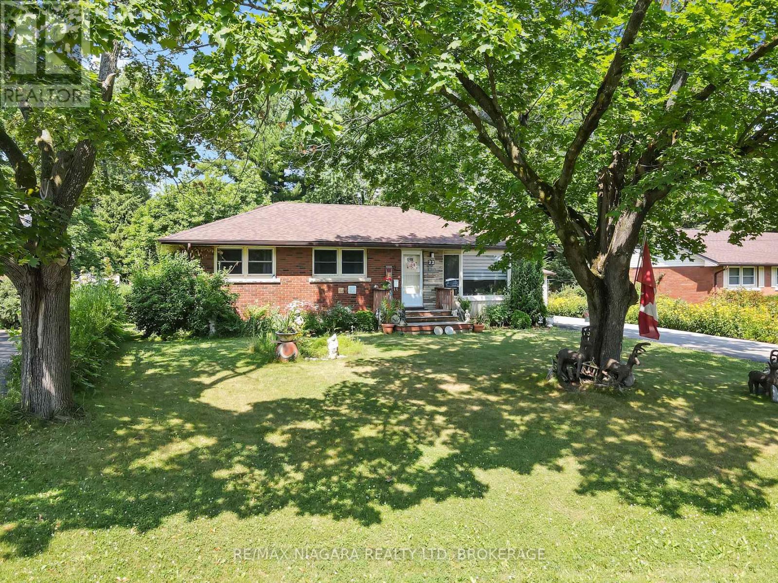 Photo 12 of 22 Lorimer Street, Pelham ON