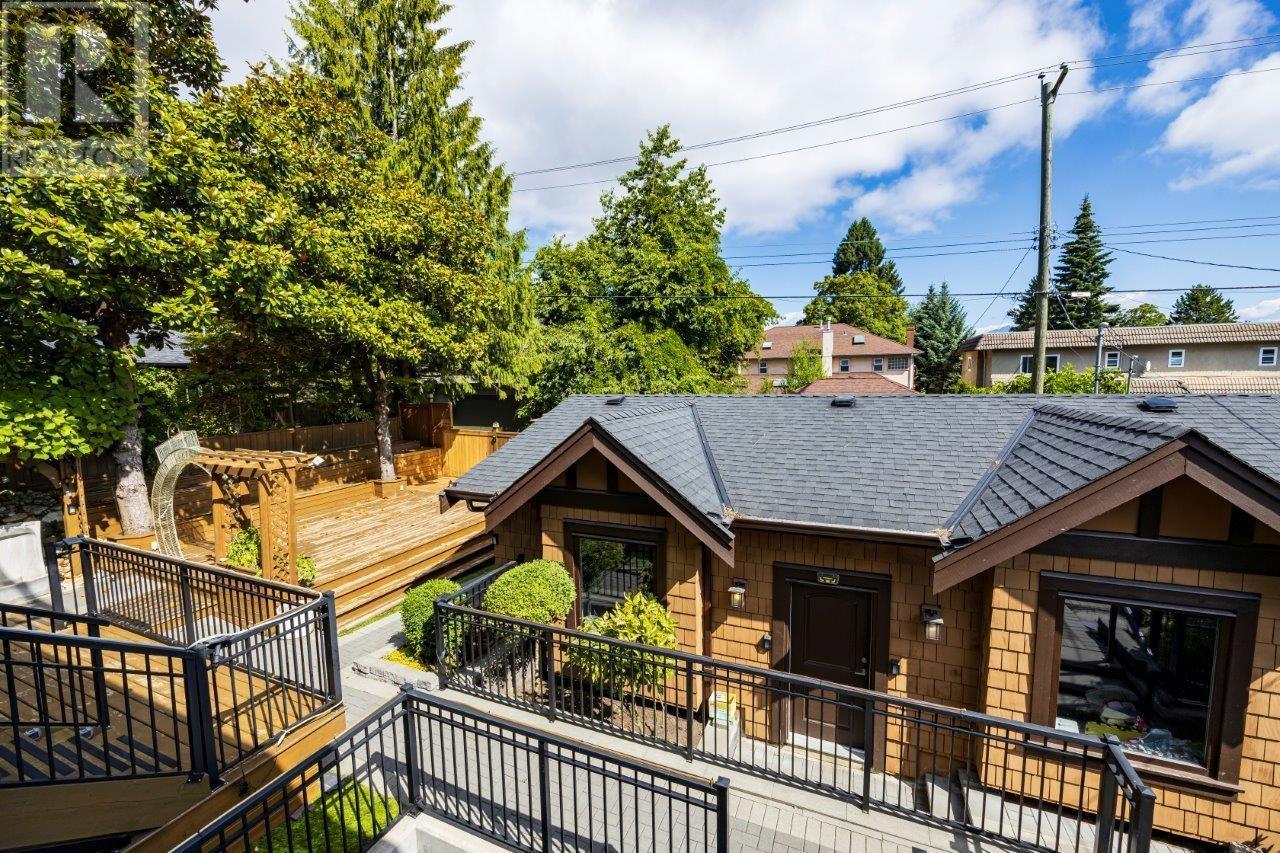 2351 W 34TH AVENUE, Vancouver