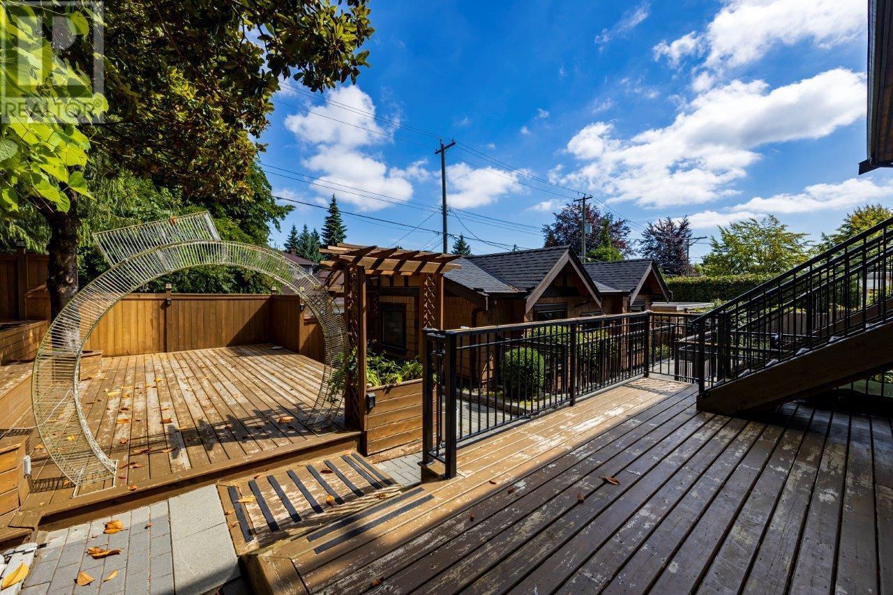 2351 W 34TH AVENUE, Vancouver