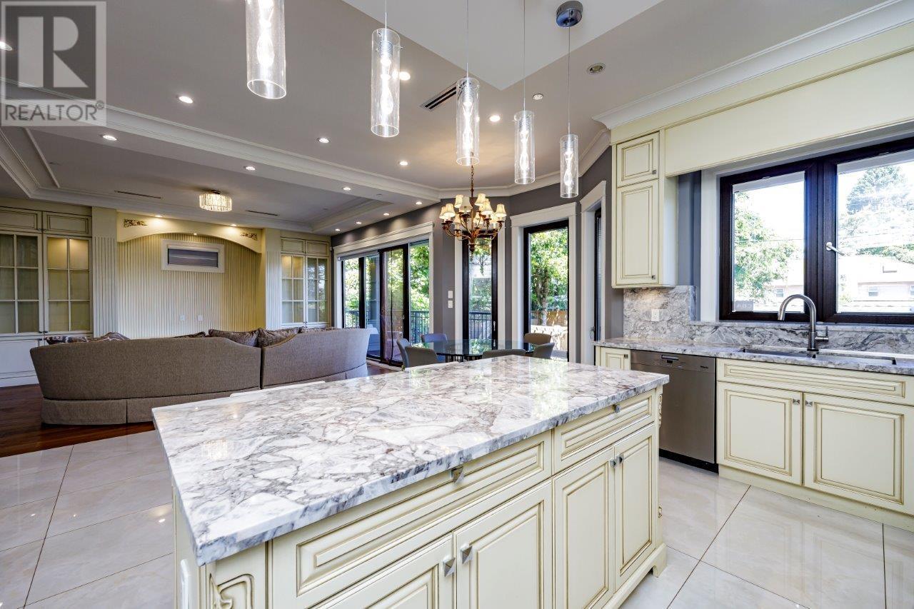2351 W 34TH AVENUE, Vancouver
