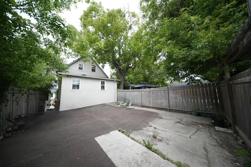 Photo 25 of 2235 Gallagher Avenue, Winnipeg MB
