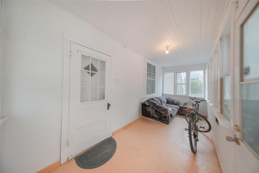 Photo 5 of 2235 Gallagher Avenue, Winnipeg MB