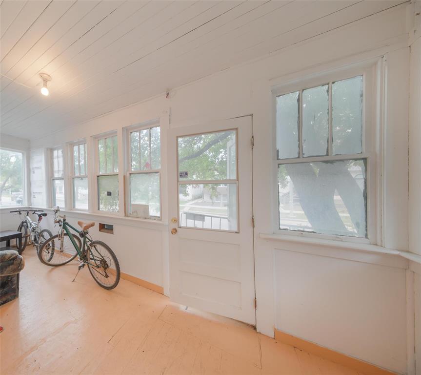 Photo 6 of 2235 Gallagher Avenue, Winnipeg MB