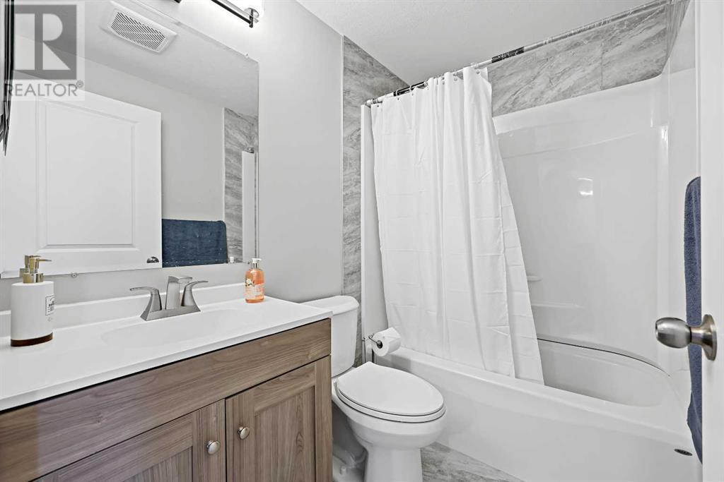 Single Family House for Sale in  Nolanfield Lane NW Nolan Hill Calgary 