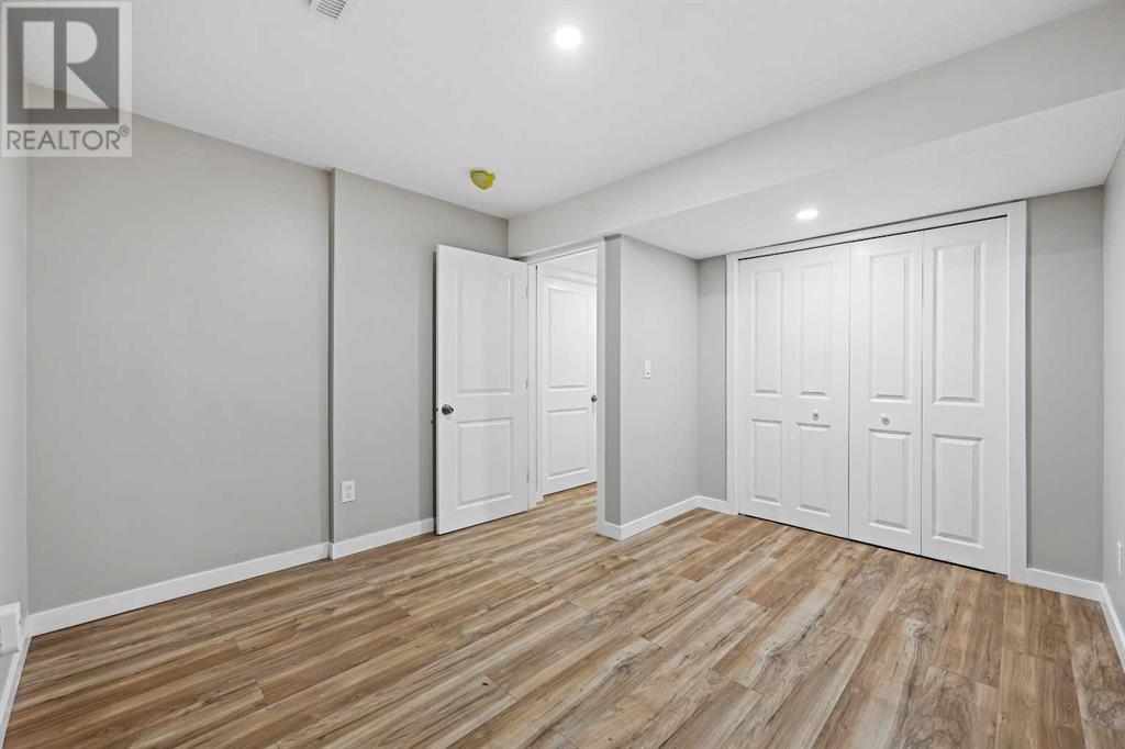 Single Family House for Sale in  Nolanfield Lane NW Nolan Hill Calgary 