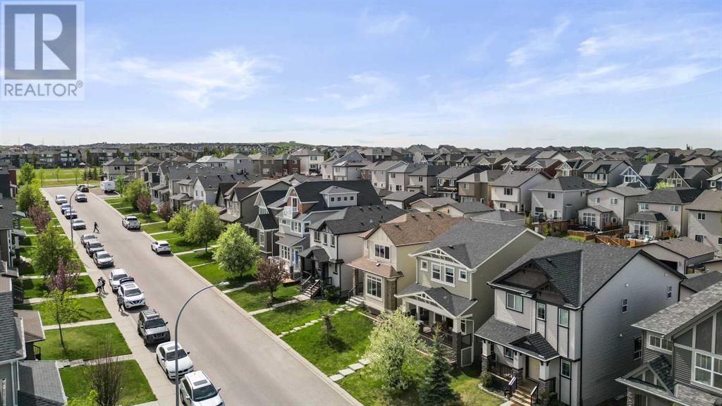 Single Family House for Sale in  Nolanfield Lane NW Nolan Hill Calgary 