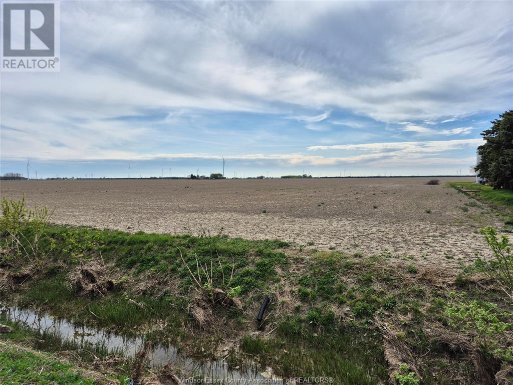 Photo 32 of 3825 Comber Sideroad, Lakeshore ON