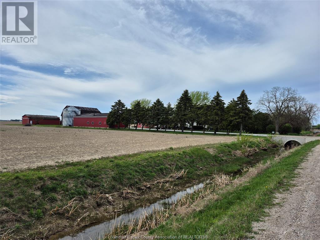 Photo 33 of 3825 Comber Sideroad, Lakeshore ON