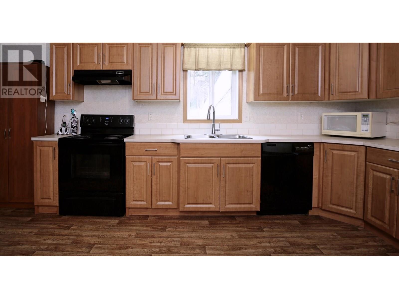 3165 NIQUIDET STREET, Horsefly