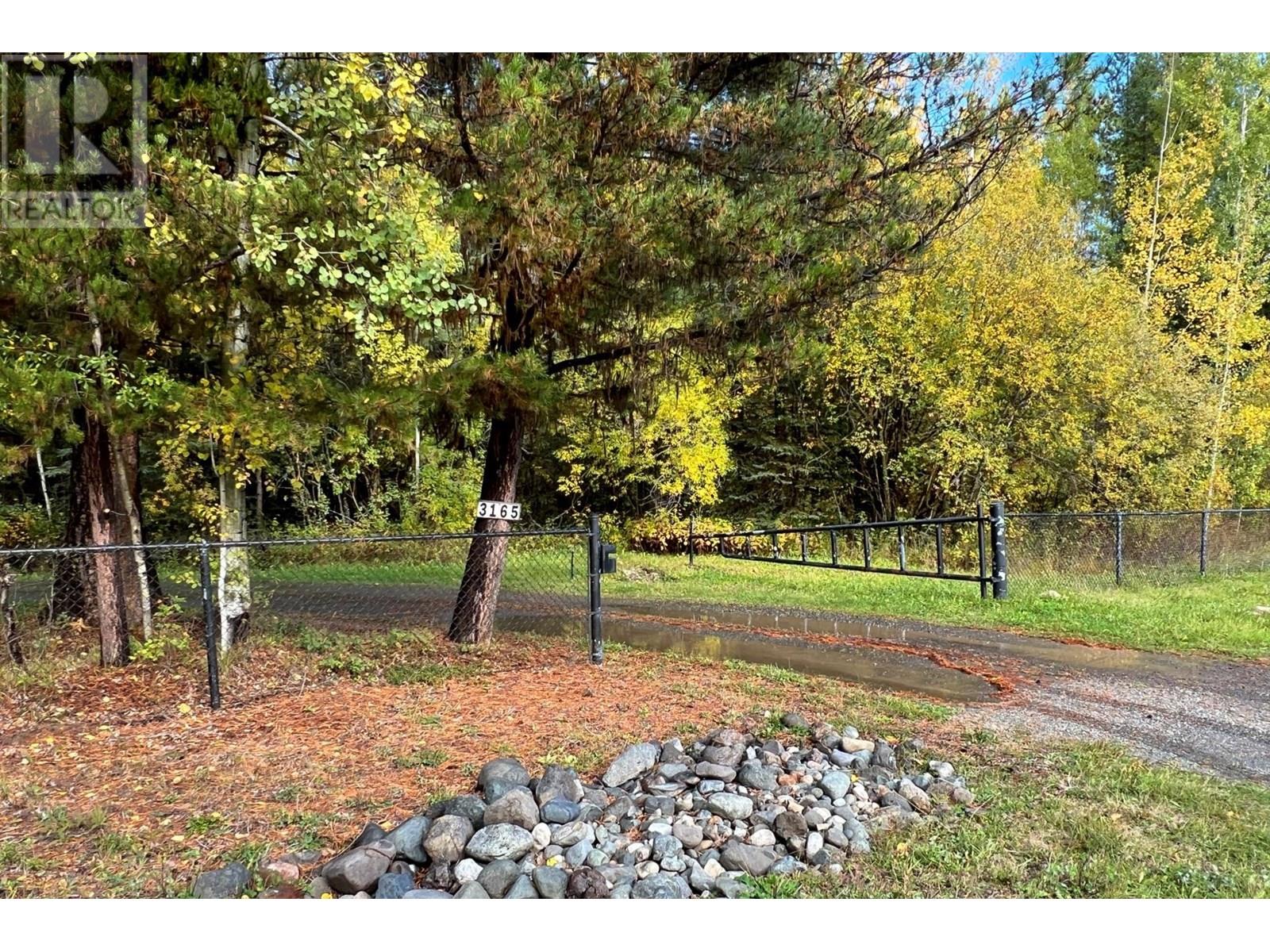 3165 NIQUIDET STREET, Horsefly