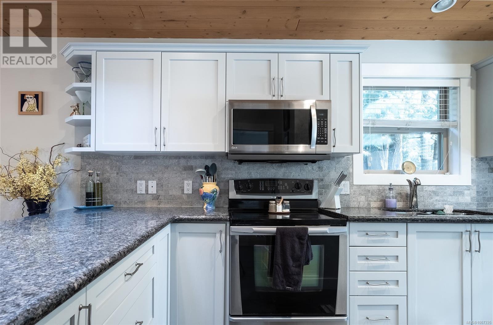 Photo 11 of 161 1080 Resort Dr, Parksville BC