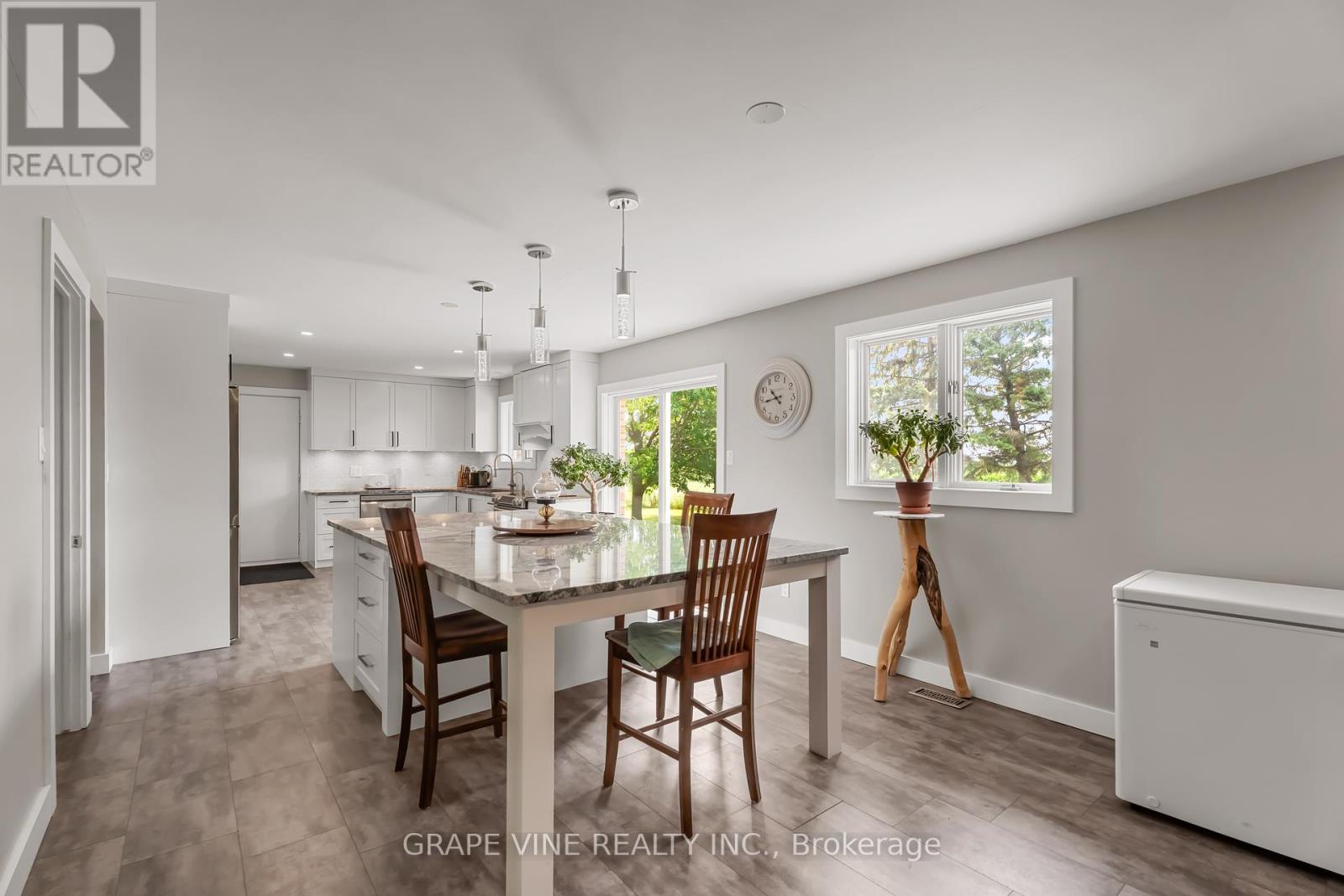 Photo 12 of 5073 Rushmore Road, Ottawa ON