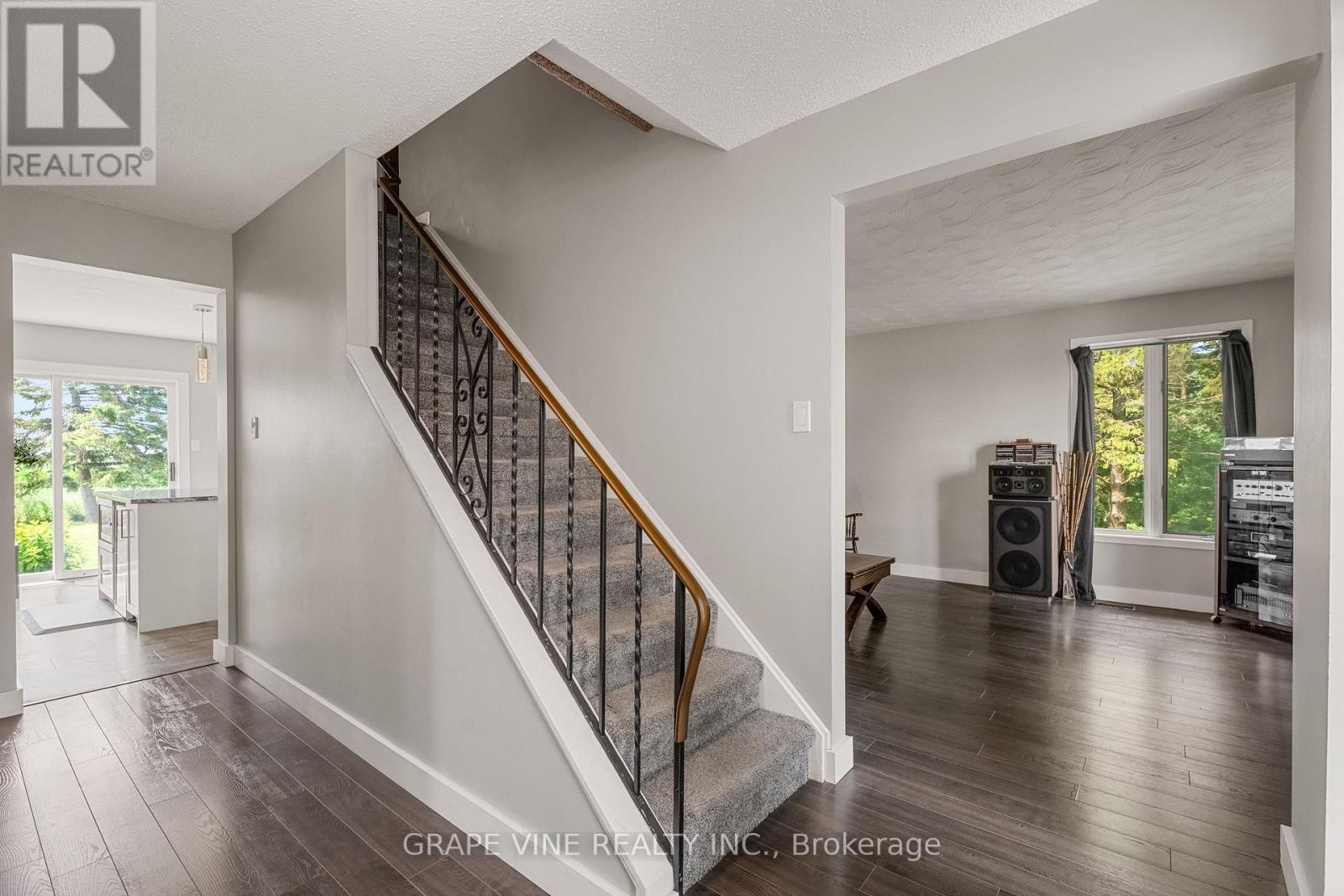 Photo 8 of 5073 Rushmore Road, Ottawa ON