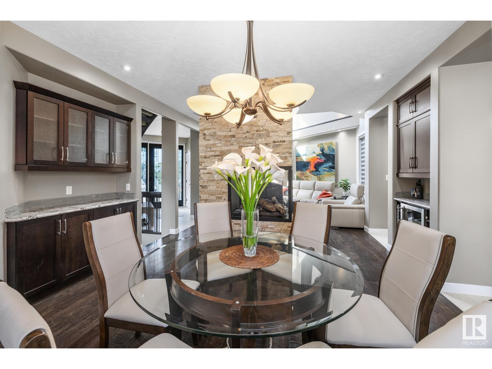 Photo 13 of 6520 111 Av Nw, Edmonton AB