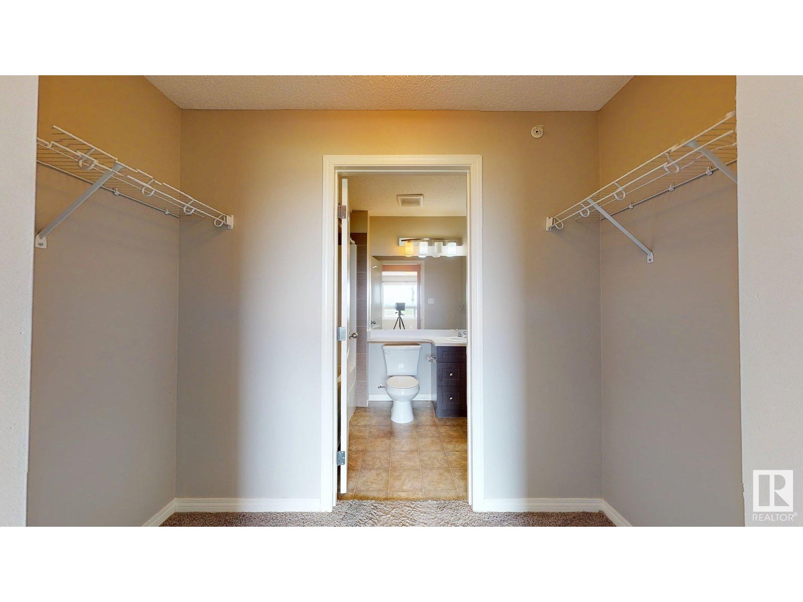 Photo 3 of 418 1520 Hammond Gate Ga Nw, Edmonton AB