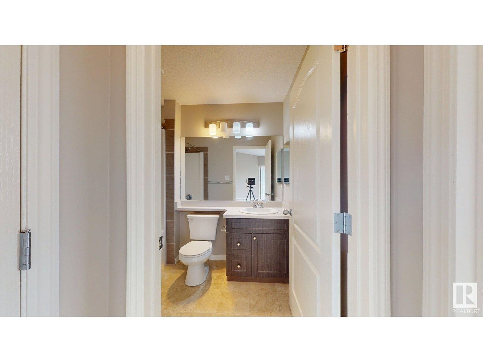 Photo 4 of 418 1520 Hammond Gate Ga Nw, Edmonton AB