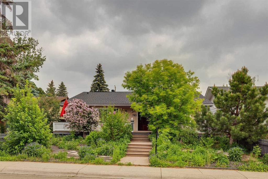 783 Lake Twintree Crescent SE, Calgary, Alberta